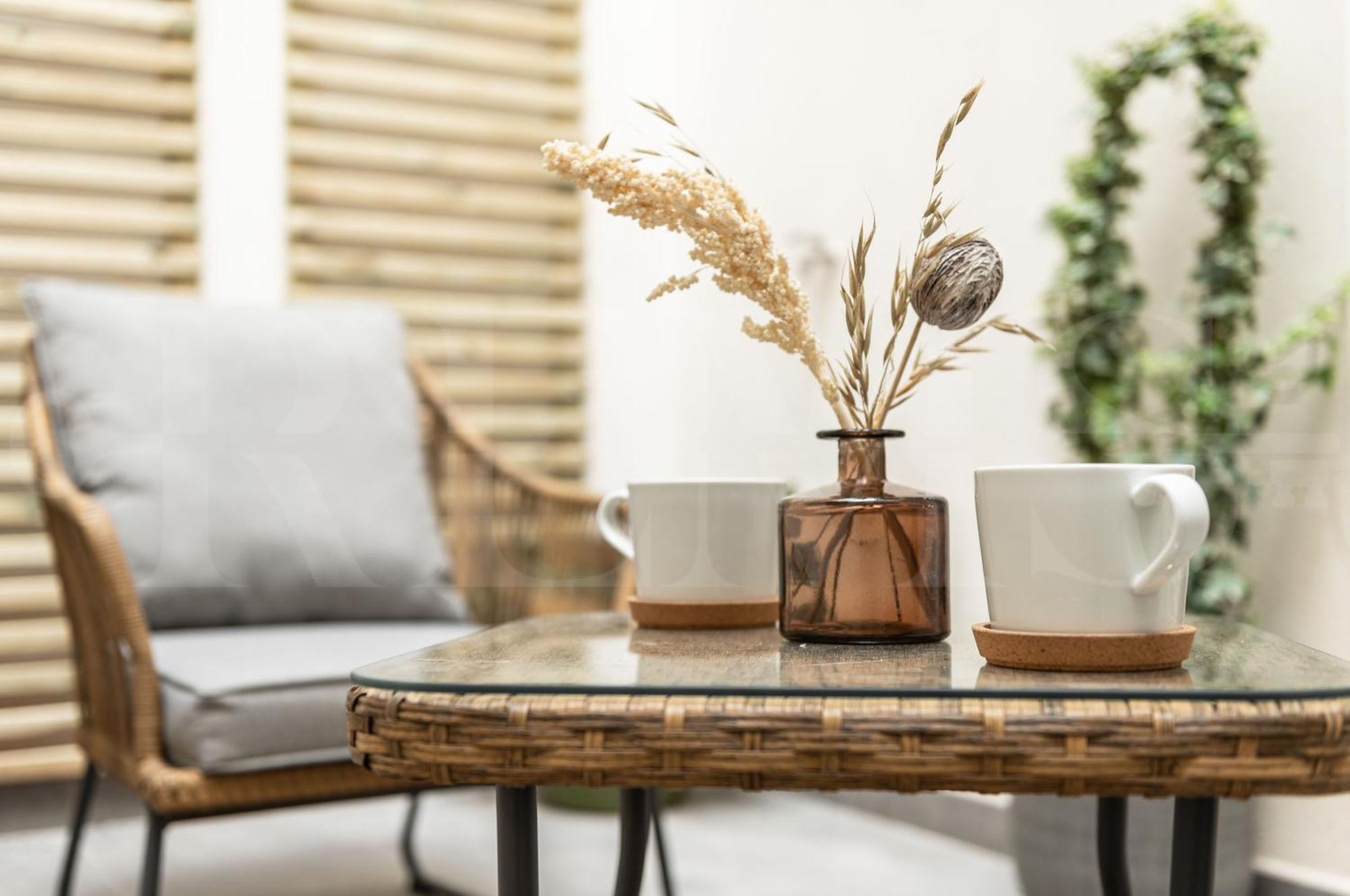 Calm Apartment With Private Patio By Rems Malaga Luaran gambar