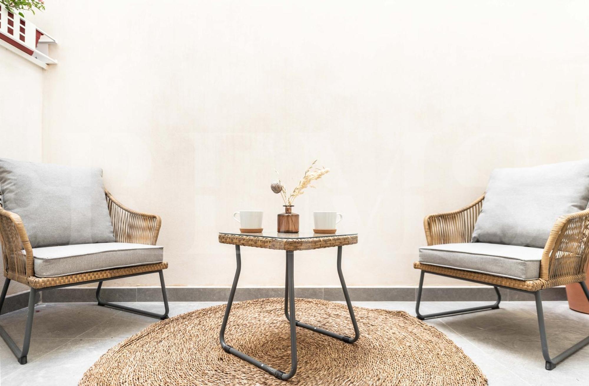 Calm Apartment With Private Patio By Rems Malaga Luaran gambar